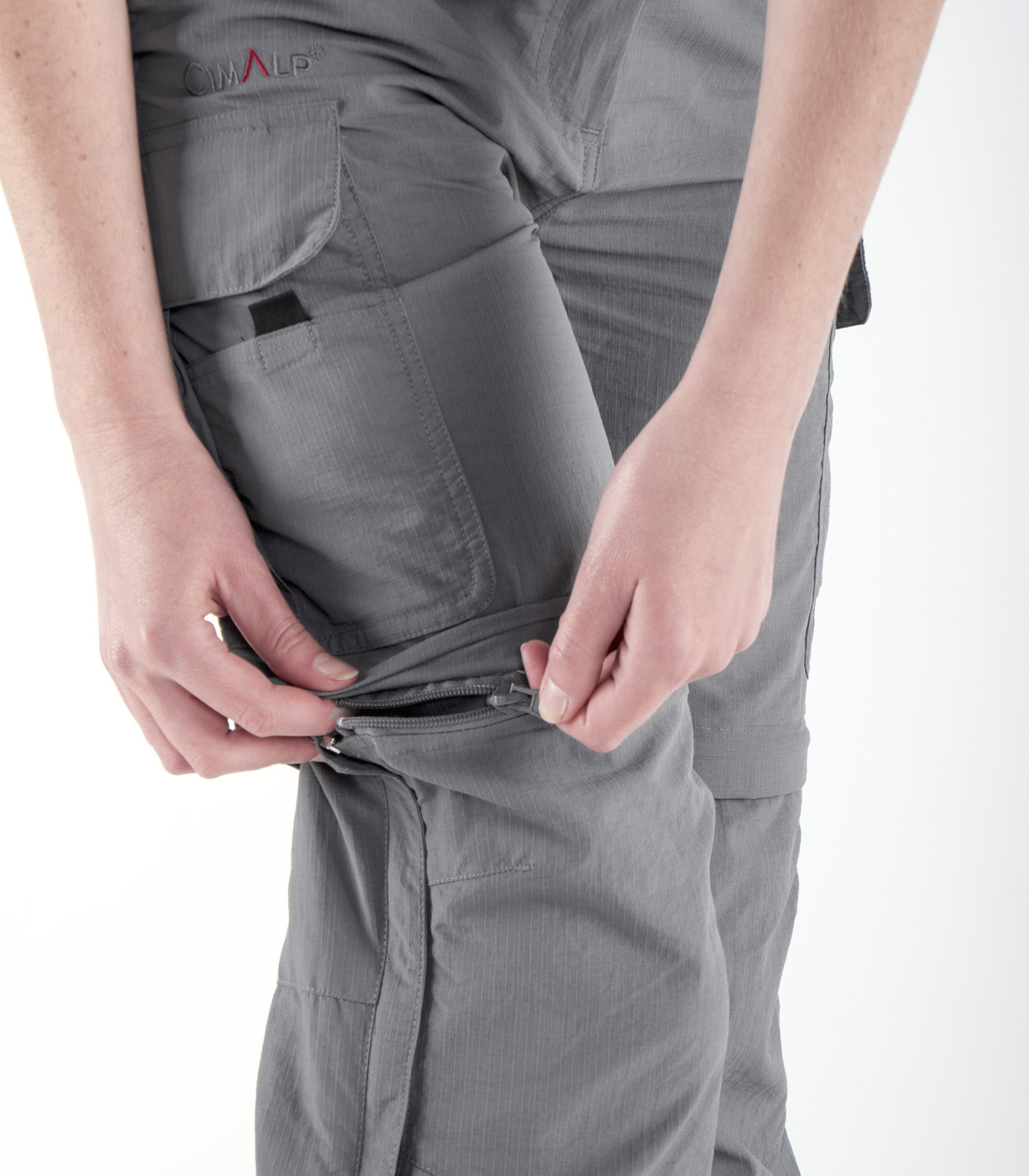Pantalon léger transformable anti-moustiques