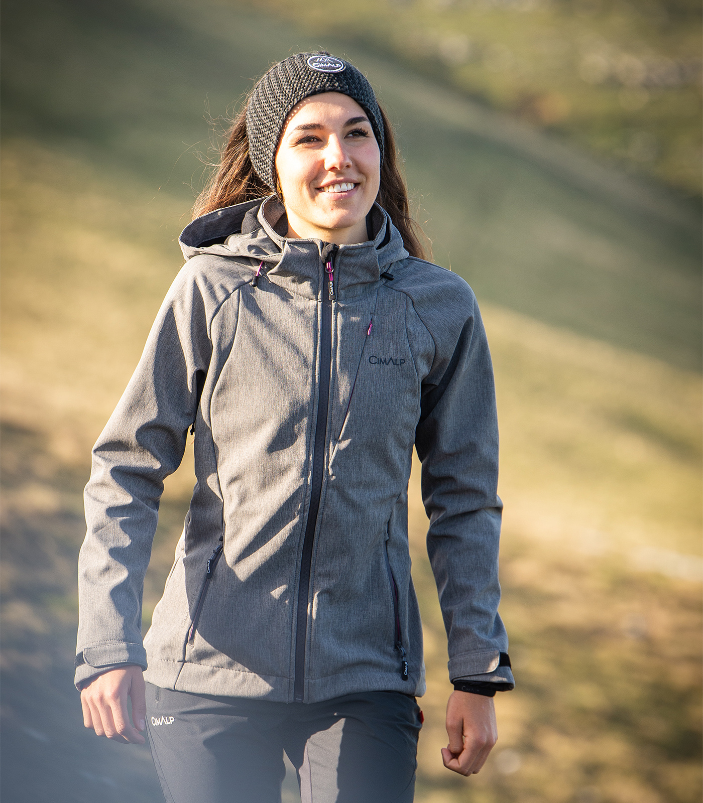 Veste Softshell 3 couches avec capuche Veste Softshell 3 couches avec capuche