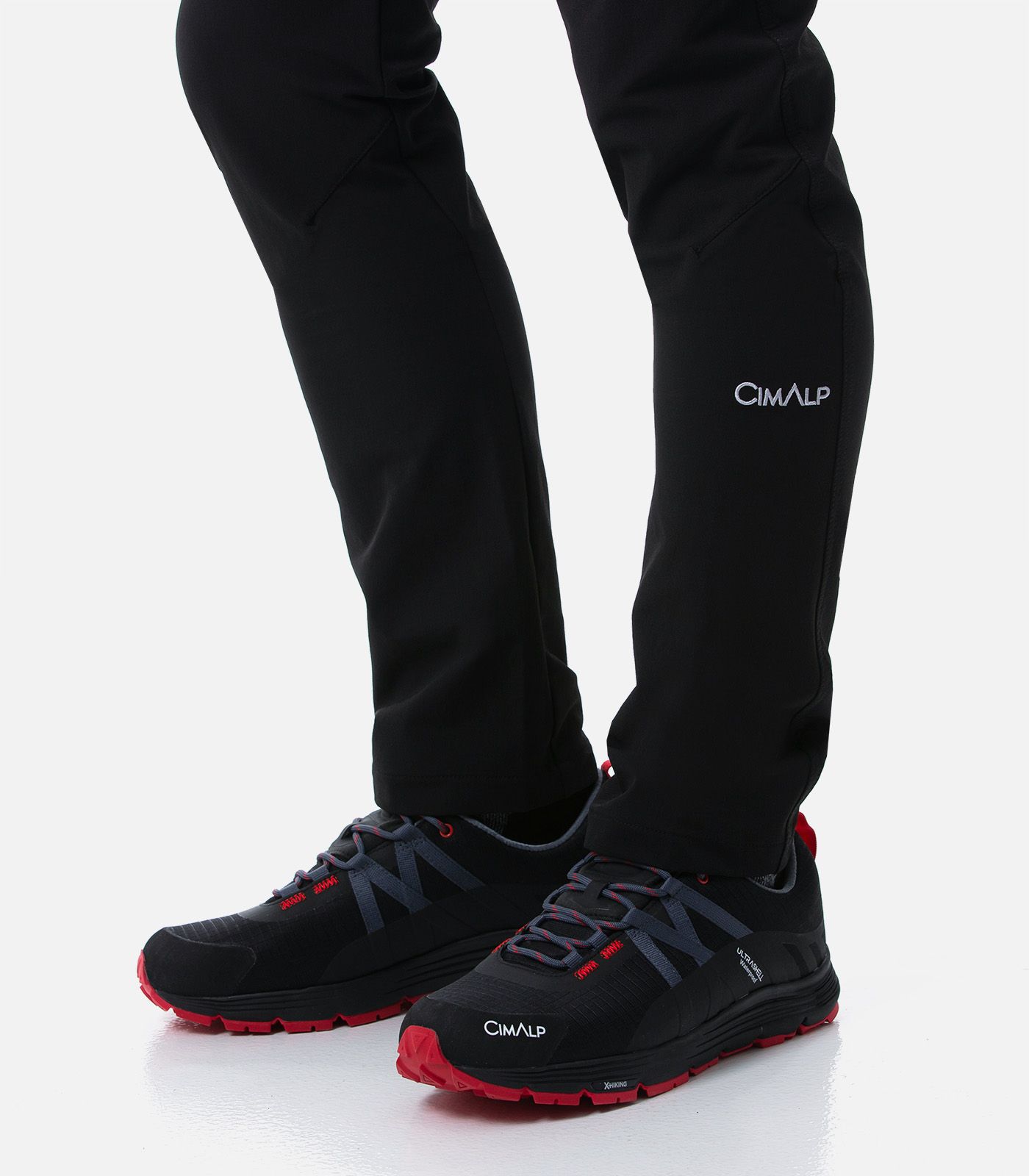 Pantalon de montagne polyvalent et stretch Pantalon de montagne polyvalent et stretch