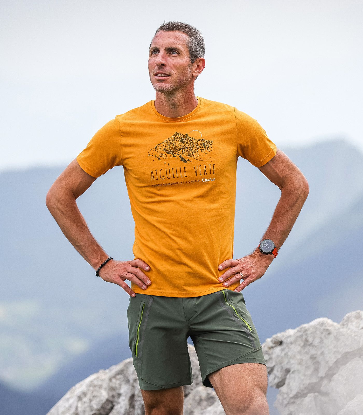 Leichtes T-Shirt aus Baumwolle und Polyester